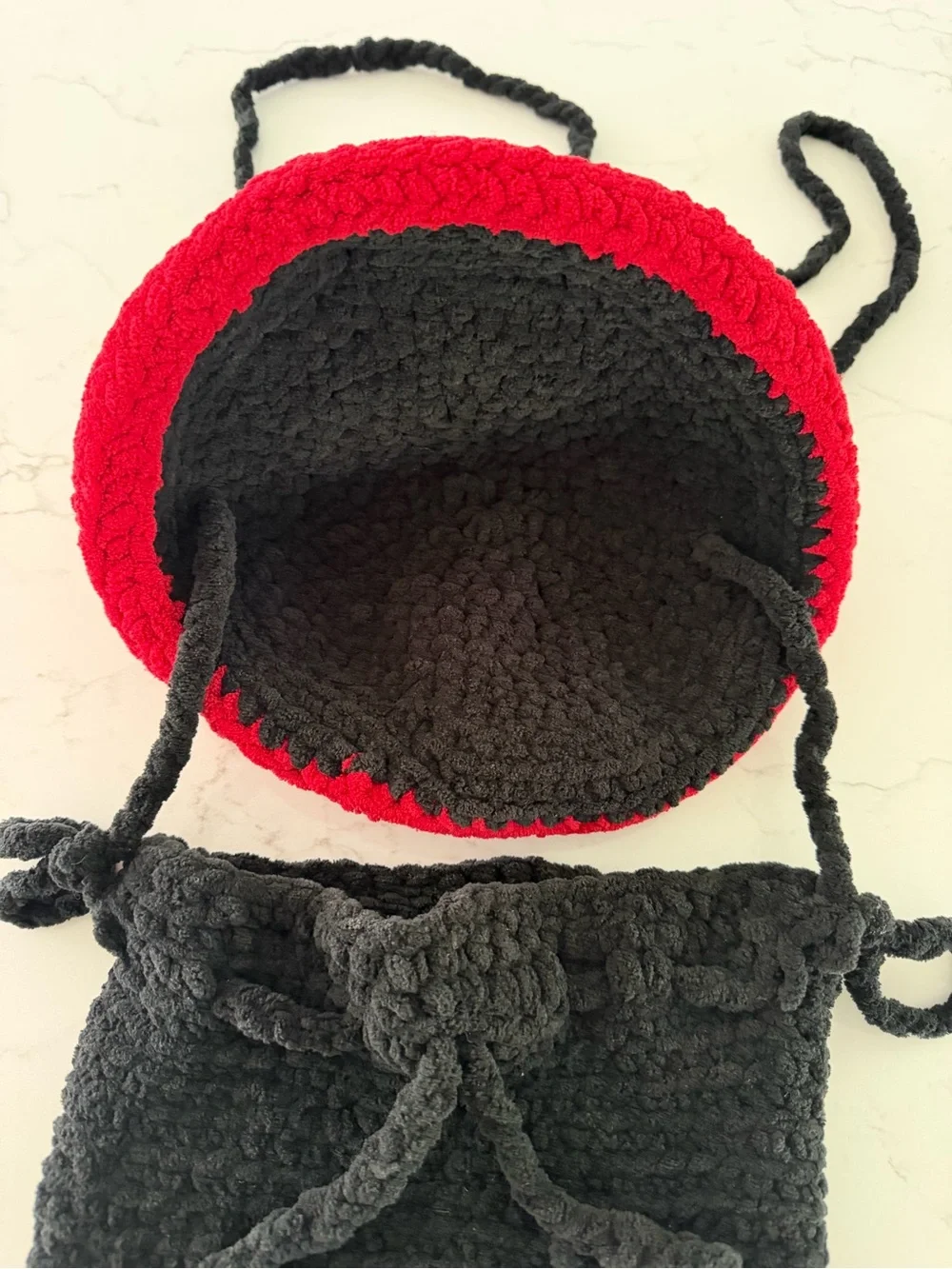 Kids Crochet Strawberry Crossbody Bag - Black & Red